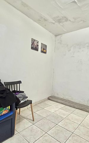 Casa para alugar com 250m², 5 quartos e 2 vagas Casa para alugar com 250m², 5 quartos e 2 vagasQuarto 2 Casa 1
