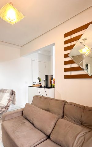 Apartamento à venda com 52m², 2 quartos e 1 vaga Apartamento à venda com 52m², 2 quartos e 1 vagaSala