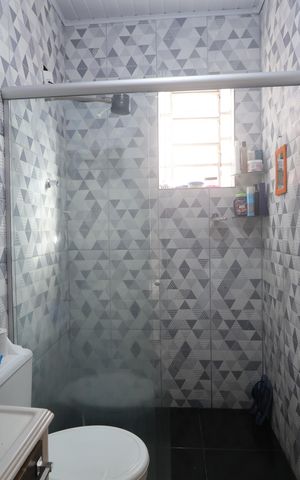 Casa à venda com 150m², 3 quartos e 3 vagasBanheiro 