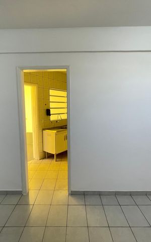 Casa à venda com 90m², 2 quartos e 1 vaga Casa à venda com 90m², 2 quartos e 1 vagaSala