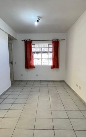 Casa à venda com 90m², 2 quartos e 1 vaga Casa à venda com 90m², 2 quartos e 1 vagaSala