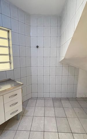 Casa à venda com 90m², 2 quartos e 1 vaga Casa à venda com 90m², 2 quartos e 1 vagaCozinha
