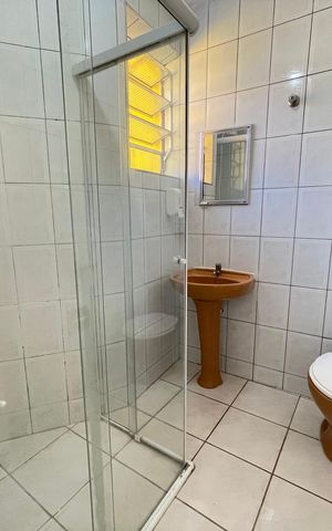 Casa à venda com 90m², 2 quartos e 1 vaga Casa à venda com 90m², 2 quartos e 1 vagaBanheiro Social