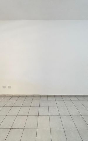 Casa à venda com 90m², 2 quartos e 1 vaga Casa à venda com 90m², 2 quartos e 1 vagaSala