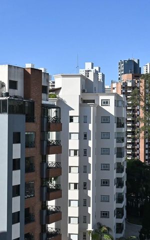 Apartamento à venda com 110m², 2 quartos e 2 vagasVista da Suíte 2