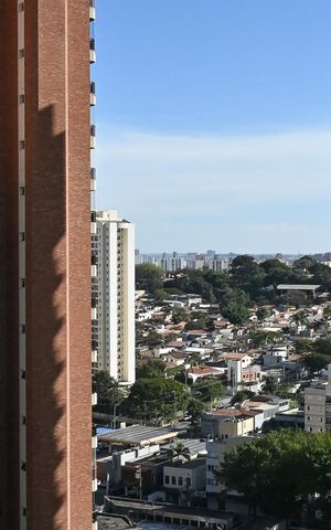 Apartamento à venda com 110m², 2 quartos e 2 vagasVista da Suíte 1