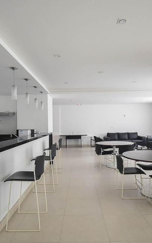 Apartamento à venda com 110m², 2 quartos e 2 vagas Apartamento à venda com 110m², 2 quartos e 2 vagasSalão de Festa