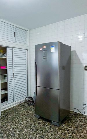 Casa para alugar com 479m², 4 quartos e 4 vagas Casa para alugar com 479m², 4 quartos e 4 vagasCozinha