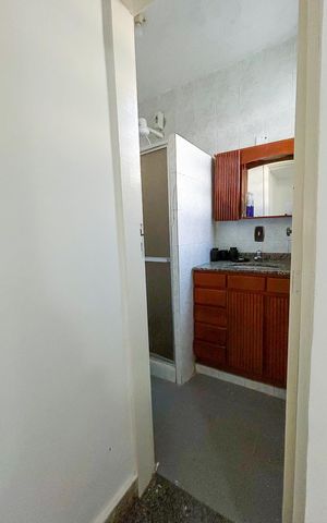 Casa para alugar com 479m², 4 quartos e 4 vagas Casa para alugar com 479m², 4 quartos e 4 vagasBanheiro da suíte