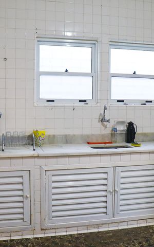 Casa para alugar com 479m², 4 quartos e 4 vagas Casa para alugar com 479m², 4 quartos e 4 vagasCozinha