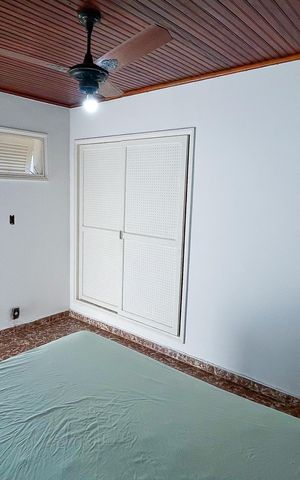 Casa para alugar com 479m², 4 quartos e 4 vagas Casa para alugar com 479m², 4 quartos e 4 vagasSuíte 3