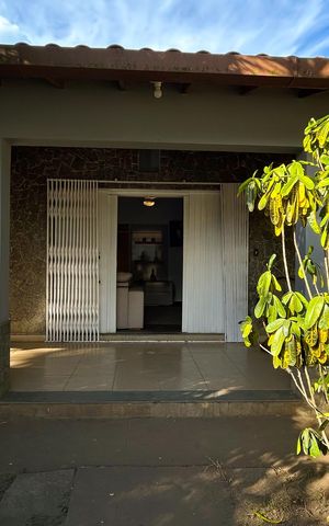 Casa para alugar com 479m², 4 quartos e 4 vagas Casa para alugar com 479m², 4 quartos e 4 vagasÁrea externa