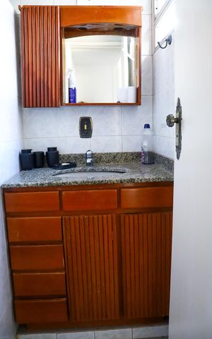 Casa para alugar com 479m², 4 quartos e 4 vagas Casa para alugar com 479m², 4 quartos e 4 vagasBanheiro da suíte