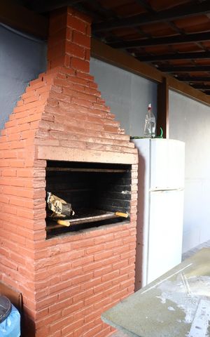 Casa para alugar com 479m², 4 quartos e 4 vagas Casa para alugar com 479m², 4 quartos e 4 vagasÁrea externa