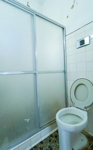 Casa para alugar com 479m², 4 quartos e 4 vagas Casa para alugar com 479m², 4 quartos e 4 vagasBanheiro de serviço