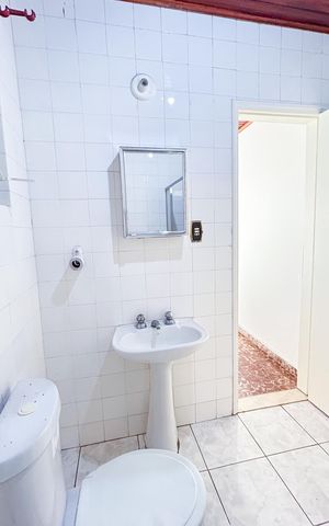Casa para alugar com 479m², 4 quartos e 4 vagas Casa para alugar com 479m², 4 quartos e 4 vagasBanheiro da suíte 3