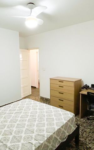 Casa para alugar com 479m², 4 quartos e 4 vagas Casa para alugar com 479m², 4 quartos e 4 vagasQuarto