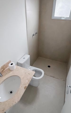 Apartamento à venda com 92m², 3 quartos e 2 vagas Apartamento à venda com 92m², 3 quartos e 2 vagasBanheiro Corredor