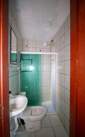 Casa para alugar com 58m², 2 quartos e sem vagaBanheiro