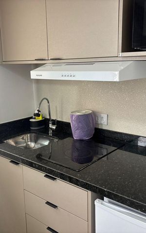 Studio para alugar com 17m², 1 quarto e sem vaga Studio para alugar com 17m², 1 quarto e sem vagaCozinha - Armários