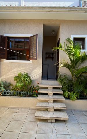 Casa à venda com 175m², 3 quartos e 4 vagas