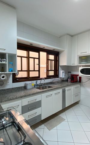 Casa à venda com 175m², 3 quartos e 4 vagas