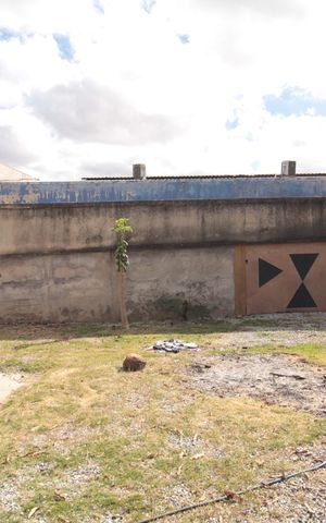 Casa à venda com 170m², 3 quartos e 6 vagasQuintal