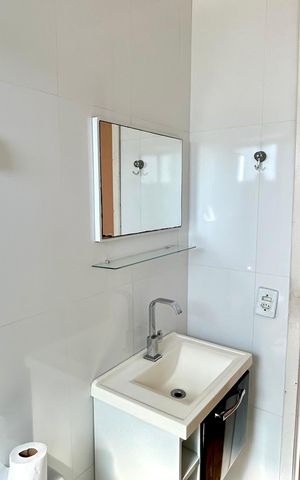 Apartamento à venda com 48m², 2 quartos e 1 vaga Apartamento à venda com 48m², 2 quartos e 1 vagaBanheiro