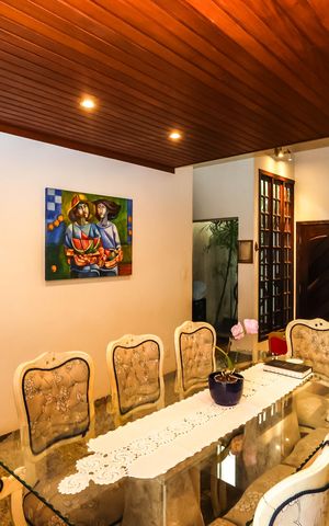 Casa para alugar com 200m², 3 quartos e 2 vagasSala