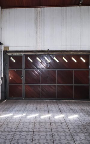 Casa para alugar com 200m², 3 quartos e 2 vagasGaragem