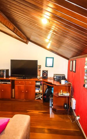 Casa para alugar com 200m², 3 quartos e 2 vagasMezanino