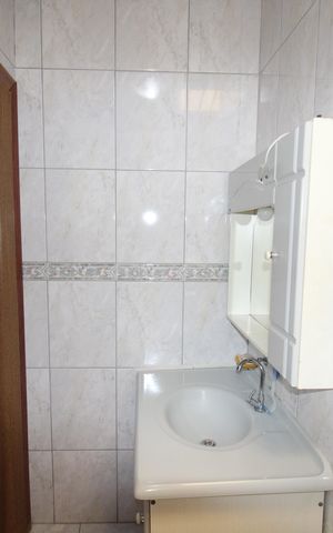 Casa para alugar com 200m², 2 quartos e 1 vagaBanheiro