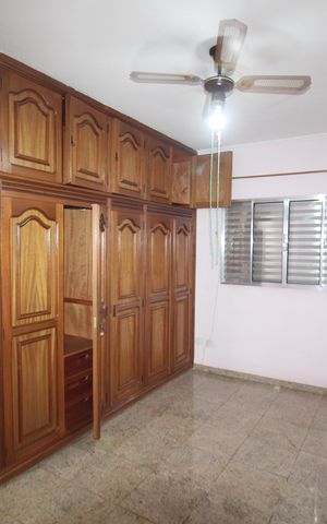 Casa para alugar com 200m², 2 quartos e 1 vagaQuarto 1