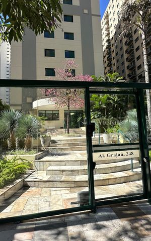 Apartamento à venda com 75m², 2 quartos e 1 vaga Apartamento à venda com 75m², 2 quartos e 1 vagaFachada e portaria