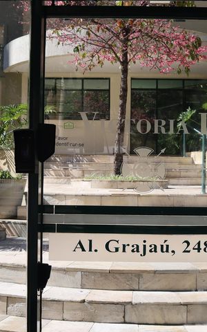 Apartamento à venda com 75m², 2 quartos e 1 vaga Apartamento à venda com 75m², 2 quartos e 1 vagaFachada e portaria