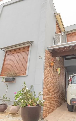 Casa à venda com 92m², 2 quartos e 2 vagasGaragem