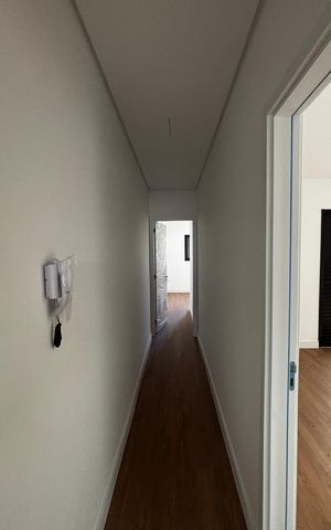 Casa à venda com 126m², 3 quartos e 2 vagas Casa à venda com 126m², 3 quartos e 2 vagasCorredor