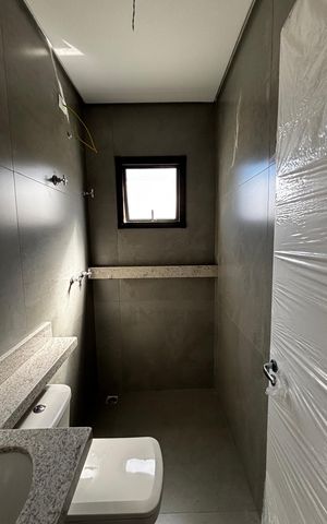 Casa à venda com 126m², 3 quartos e 2 vagas Casa à venda com 126m², 3 quartos e 2 vagasBanheiro da Suíte 3