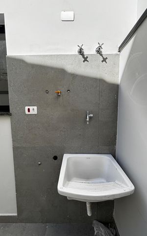 Casa à venda com 126m², 3 quartos e 2 vagas Casa à venda com 126m², 3 quartos e 2 vagasÁrea de Serviço