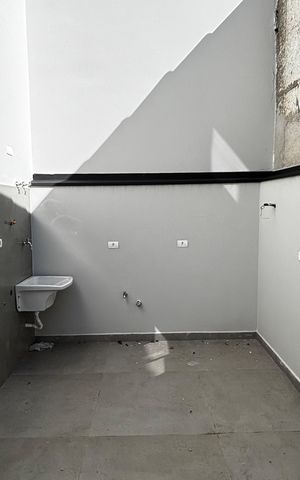Casa à venda com 126m², 3 quartos e 2 vagas Casa à venda com 126m², 3 quartos e 2 vagasÁrea de Serviço