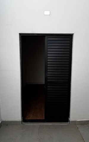 Casa à venda com 126m², 3 quartos e 2 vagas Casa à venda com 126m², 3 quartos e 2 vagasSuíte 2 Varanda
