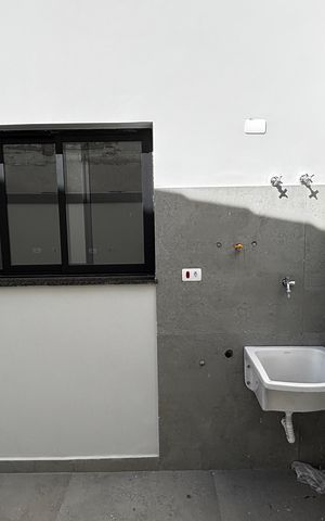 Casa à venda com 126m², 3 quartos e 2 vagas Casa à venda com 126m², 3 quartos e 2 vagasÁrea de Serviço