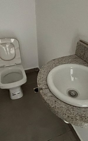 Casa à venda com 126m², 3 quartos e 2 vagas Casa à venda com 126m², 3 quartos e 2 vagasLavabo