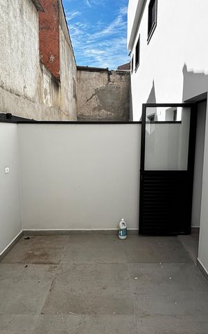Casa à venda com 126m², 3 quartos e 2 vagas Casa à venda com 126m², 3 quartos e 2 vagasÁrea de Serviço