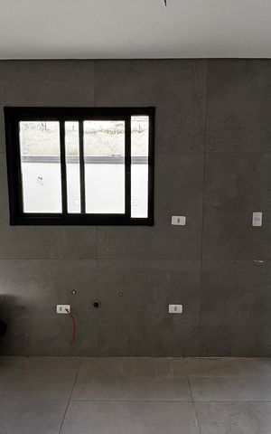 Casa à venda com 126m², 3 quartos e 2 vagas Casa à venda com 126m², 3 quartos e 2 vagasCozinha