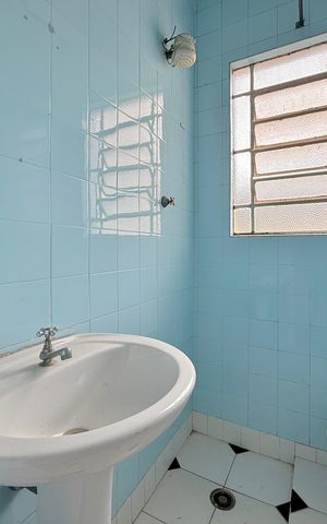 Casa para alugar com 176m², 4 quartos e 2 vagas Casa para alugar com 176m², 4 quartos e 2 vagasBanheiro Social 1
