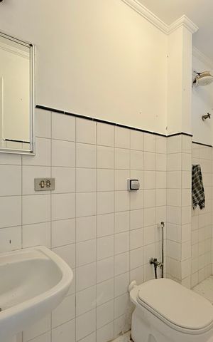 Casa para alugar com 176m², 4 quartos e 2 vagas Casa para alugar com 176m², 4 quartos e 2 vagasBanheiro de Serviço