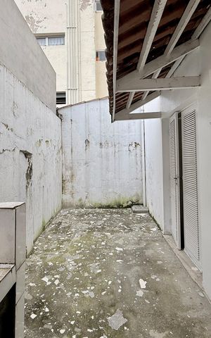 Casa para alugar com 176m², 4 quartos e 2 vagas Casa para alugar com 176m², 4 quartos e 2 vagasQuintal