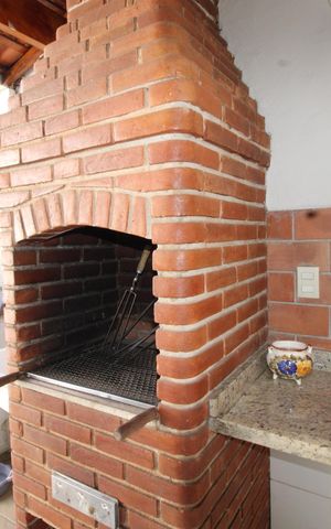 Casa à venda com 160m², 4 quartos e 3 vagasQuintal