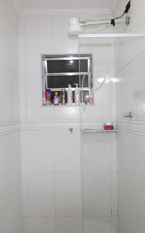 Casa à venda com 160m², 4 quartos e 3 vagasBanheiro 1